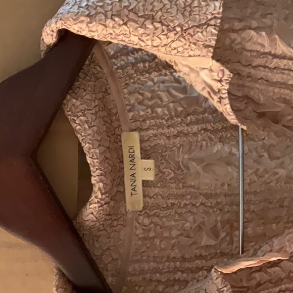 Tania Nardi handmade blouse / jacket in a gorgeous shade of pale gold - Picture 2 of 7